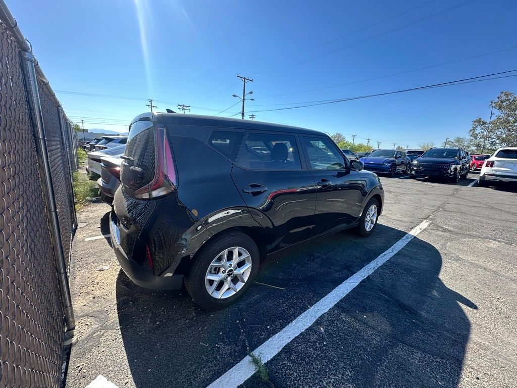 2025 Kia Soul LX