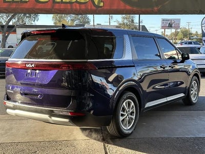 2024 Kia Carnival LX
