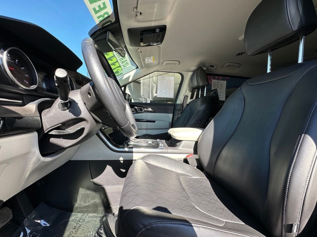 2022 Kia Carnival SX