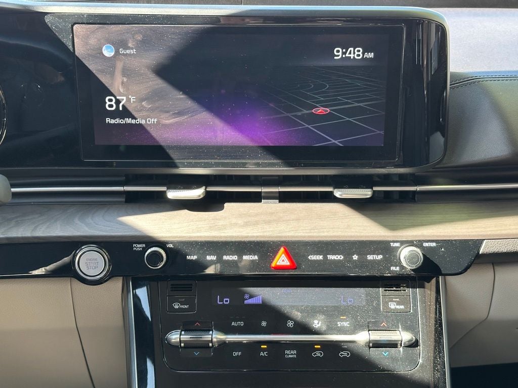 2022 Kia Carnival SX