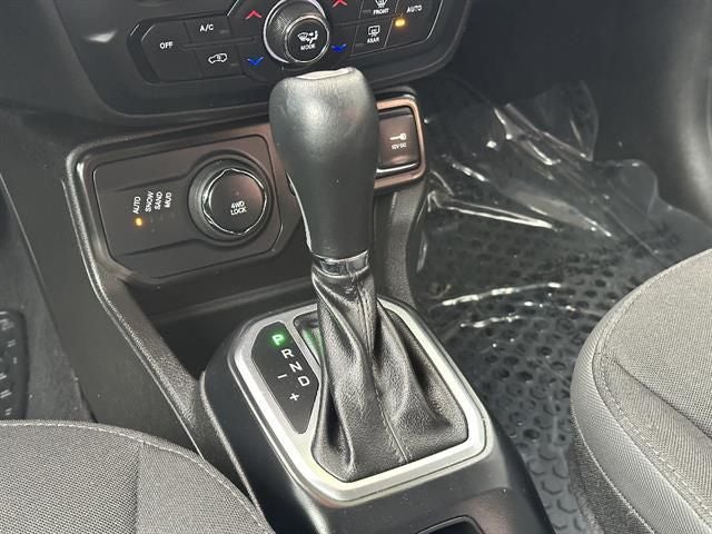 2023 Jeep Renegade Base