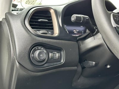 2023 Jeep Renegade Base