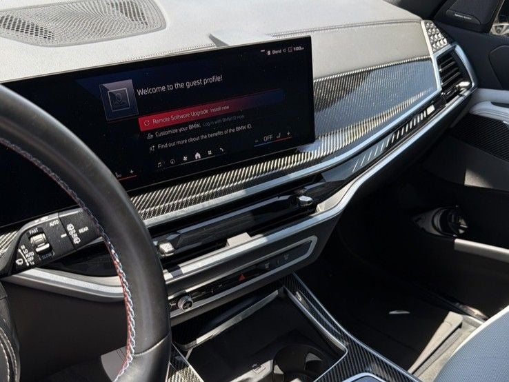 2024 BMW X5 M60i