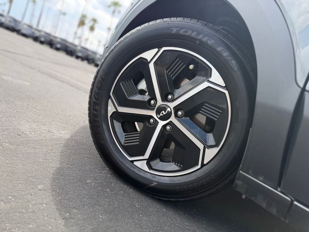 2024 Kia Niro EX