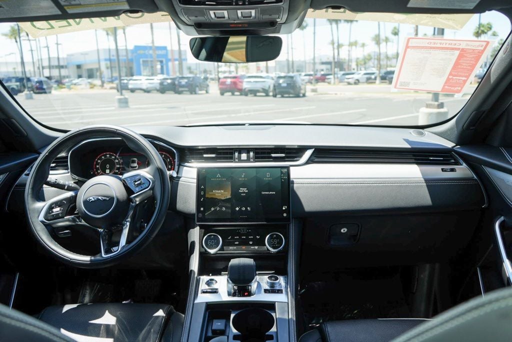 2024 Jaguar F-PACE P400 R-Dynamic S