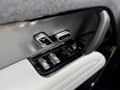 2025 Land Rover Range Rover Sport SE