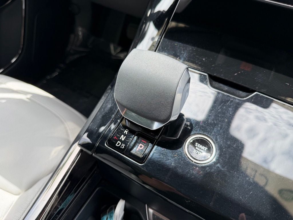 2024 Land Rover Range Rover Sport SE