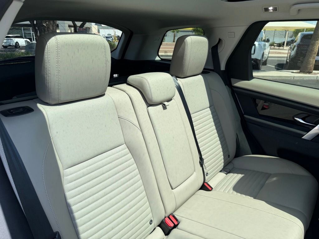 2025 Land Rover Discovery Sport S