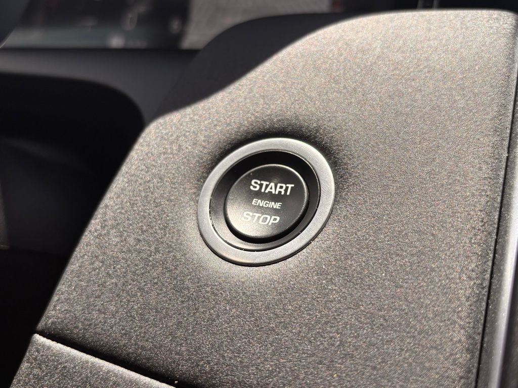2025 Land Rover Discovery Sport S