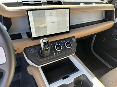 2025 Land Rover Defender 90 X-Dynamic SE