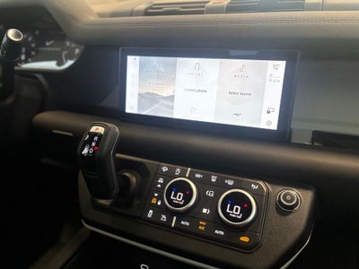 2023 Land Rover Defender 110 X-Dynamic SE