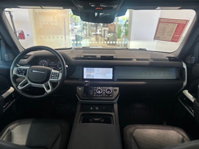 2023 Land Rover Defender 110 X-Dynamic SE