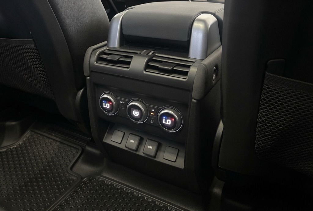2023 Land Rover Defender 110 X-Dynamic SE