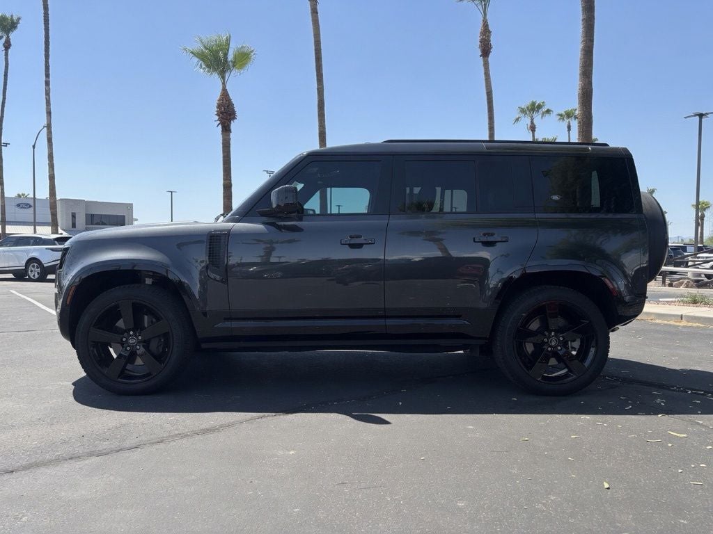 2023 Land Rover Defender 110 X-Dynamic SE
