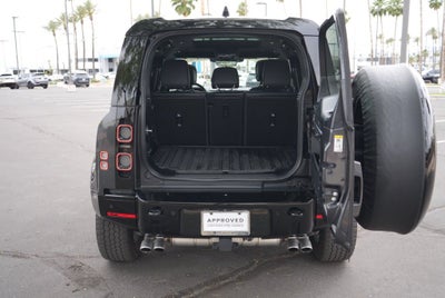 2024 Land Rover Defender 110 V8