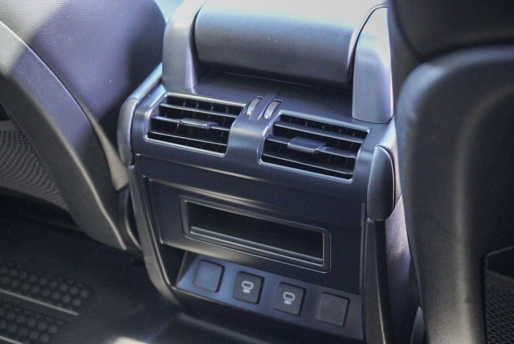 2024 Land Rover Defender 90 S