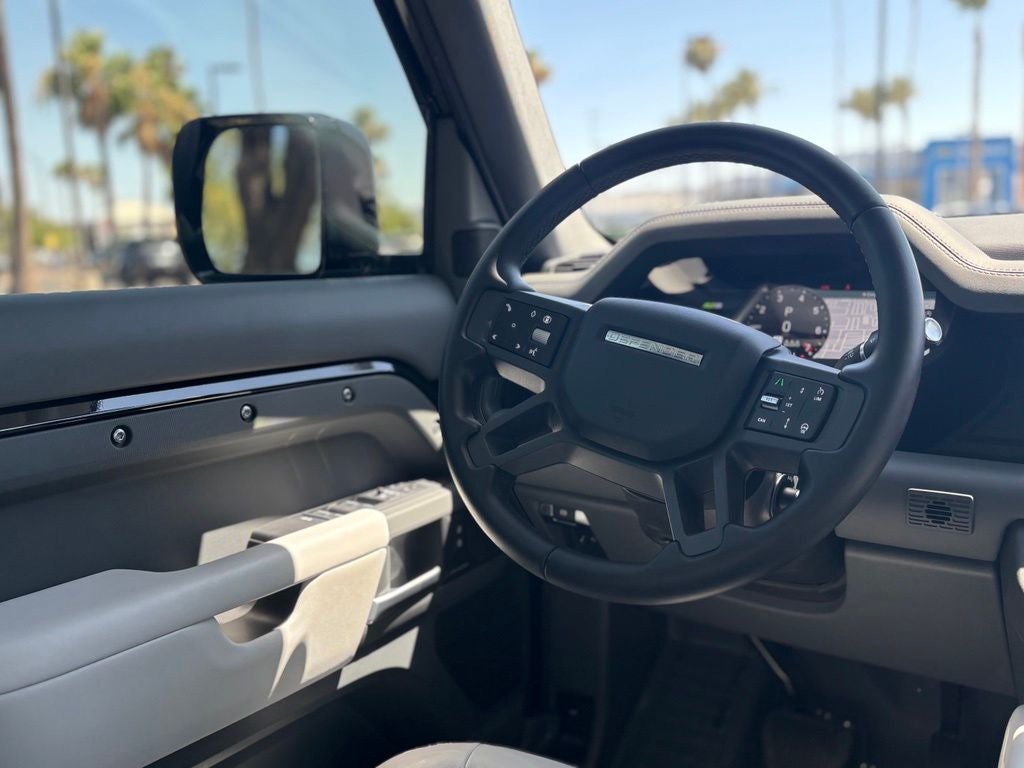 2025 Land Rover Defender 110 S