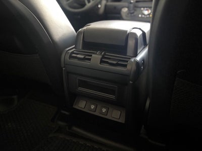 2025 Land Rover Defender 110 S