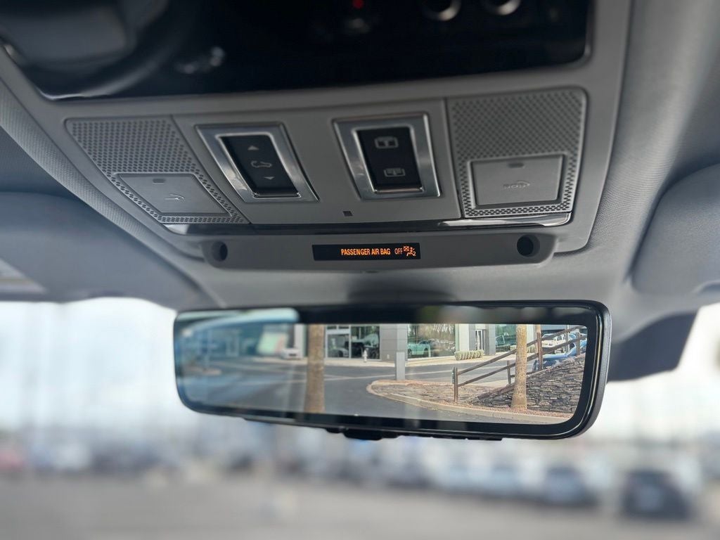 2025 Land Rover Defender 110 S