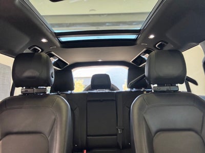 2024 Land Rover Defender 110 S