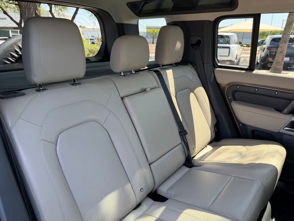 2024 Land Rover Defender 110 S
