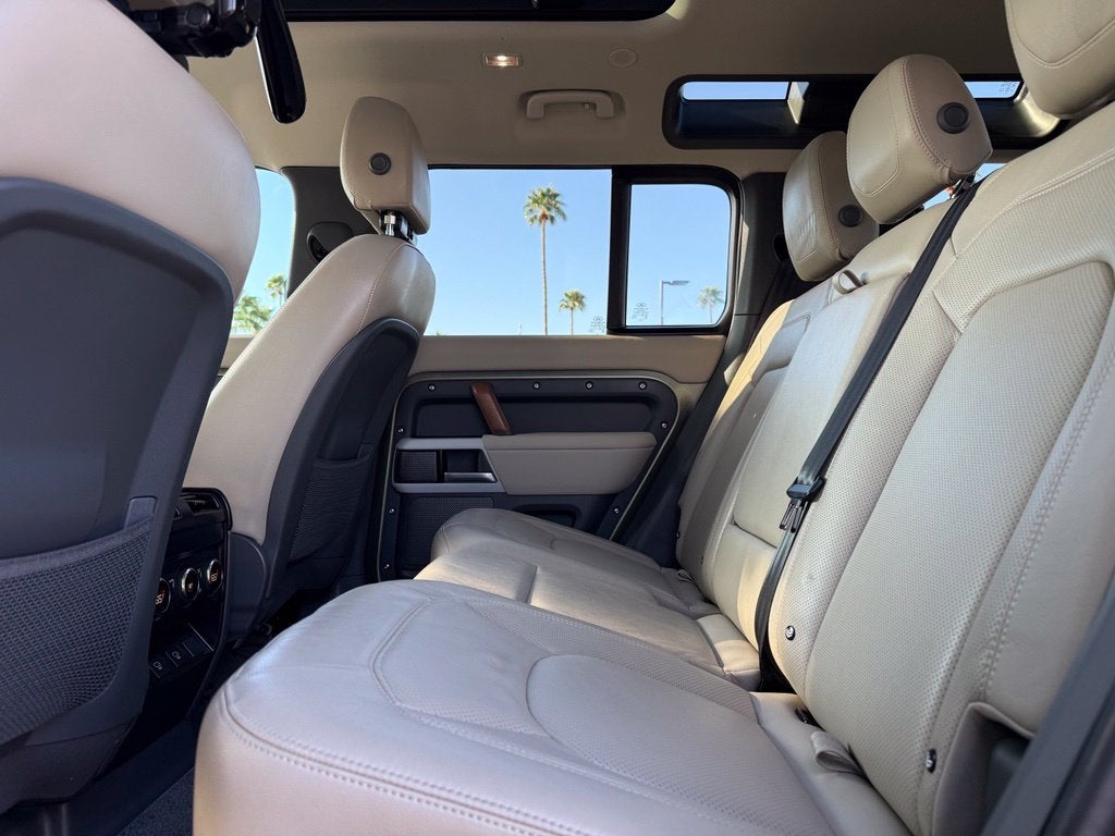 2024 Land Rover Defender 110 S