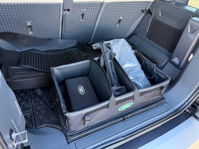 2024 Land Rover Defender 110 S
