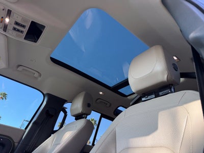 2024 Land Rover Defender 110 S