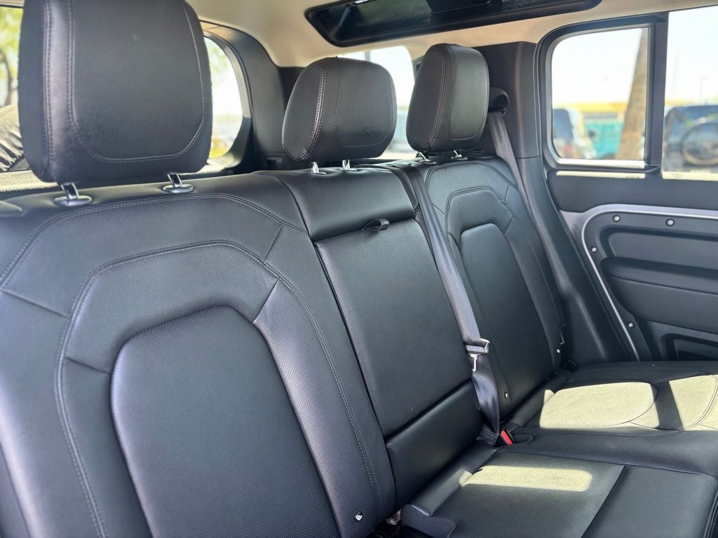 2024 Land Rover Defender 110 S