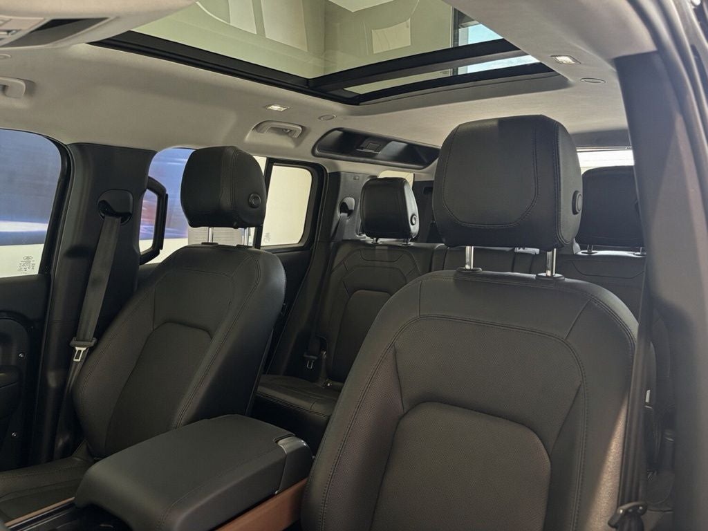 2024 Land Rover Defender 110 S