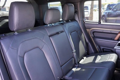 2024 Land Rover Defender 110 SE