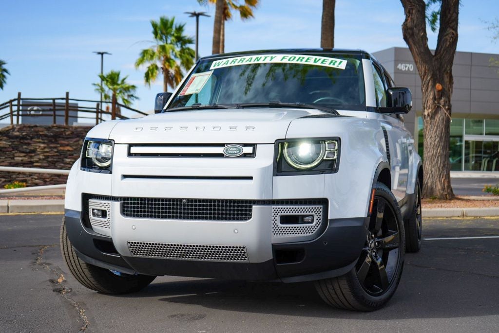 2023 Land Rover Defender 130 SE