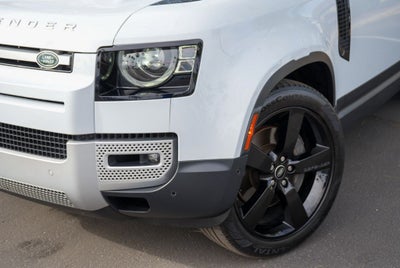 2023 Land Rover Defender 130 SE