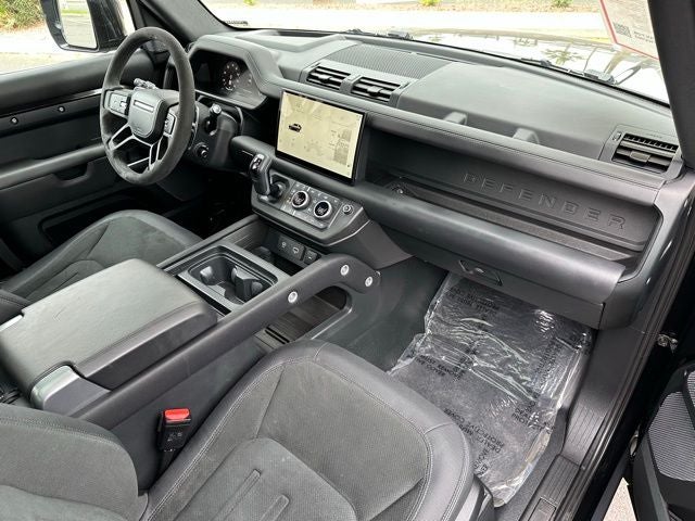 2023 Land Rover Defender 90 V8