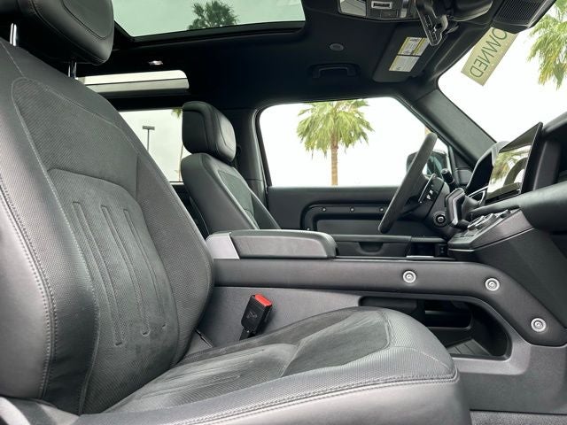 2023 Land Rover Defender 90 V8