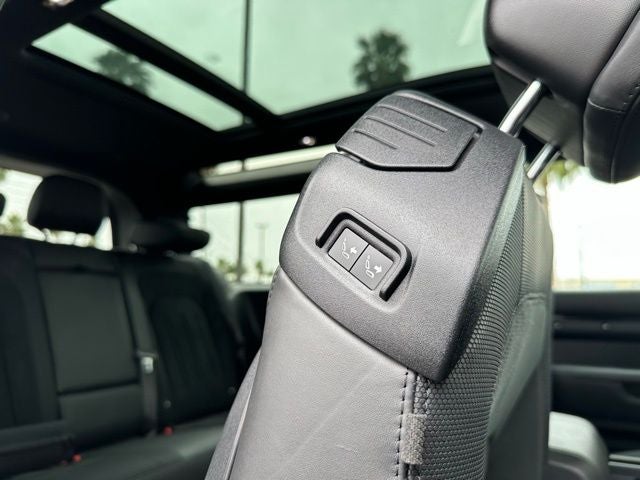 2023 Land Rover Defender 90 V8