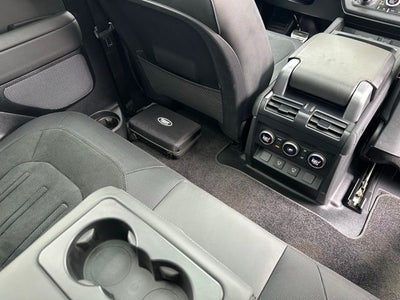 2023 Land Rover Defender 90 V8