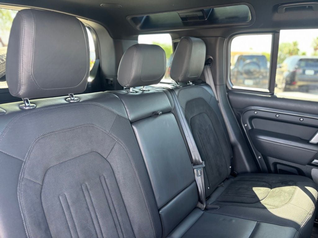 2023 Land Rover Defender 110 V8