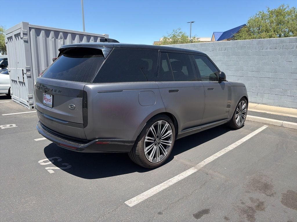 2023 Land Rover Range Rover SE