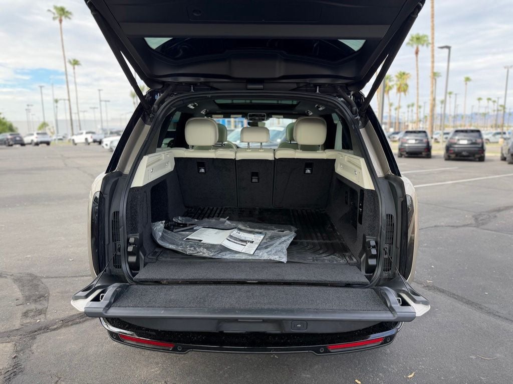 2023 Land Rover Range Rover SE