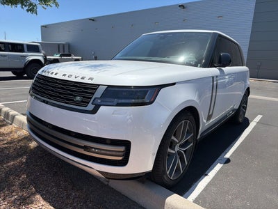 2025 Land Rover Range Rover SE