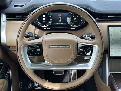 2025 Land Rover Range Rover Plug-In Hybrid SE