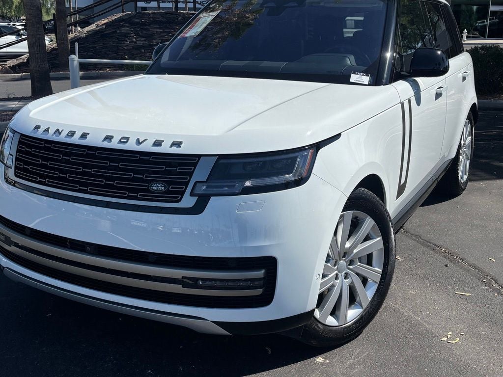 2023 Land Rover Range Rover Plug-In Hybrid SE