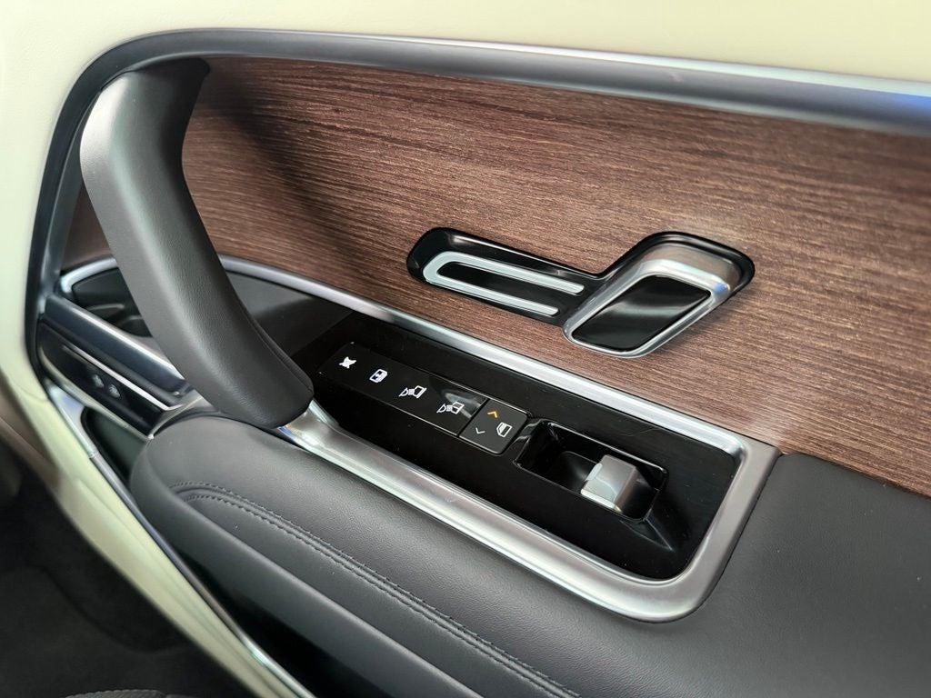 2024 Land Rover Range Rover SE
