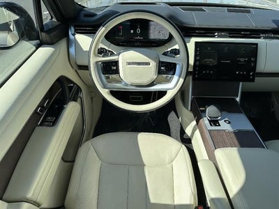 2025 Land Rover Range Rover SE