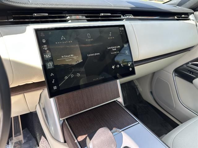 2025 Land Rover Range Rover SE