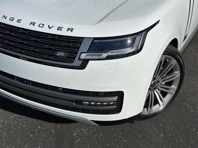 2025 Land Rover Range Rover SE LWB