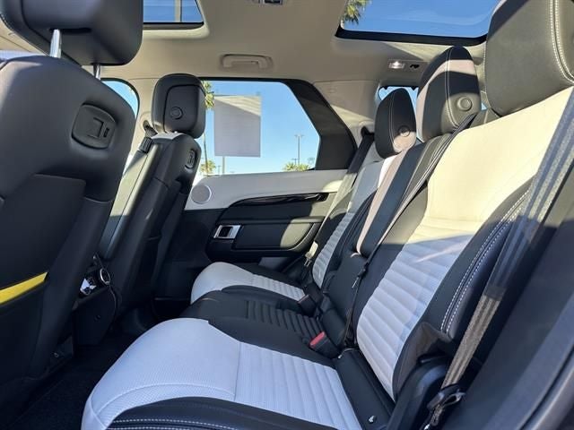 2025 Land Rover Discovery S