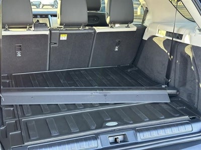 2025 Land Rover Discovery S