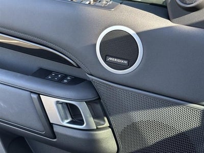 2025 Land Rover Discovery S